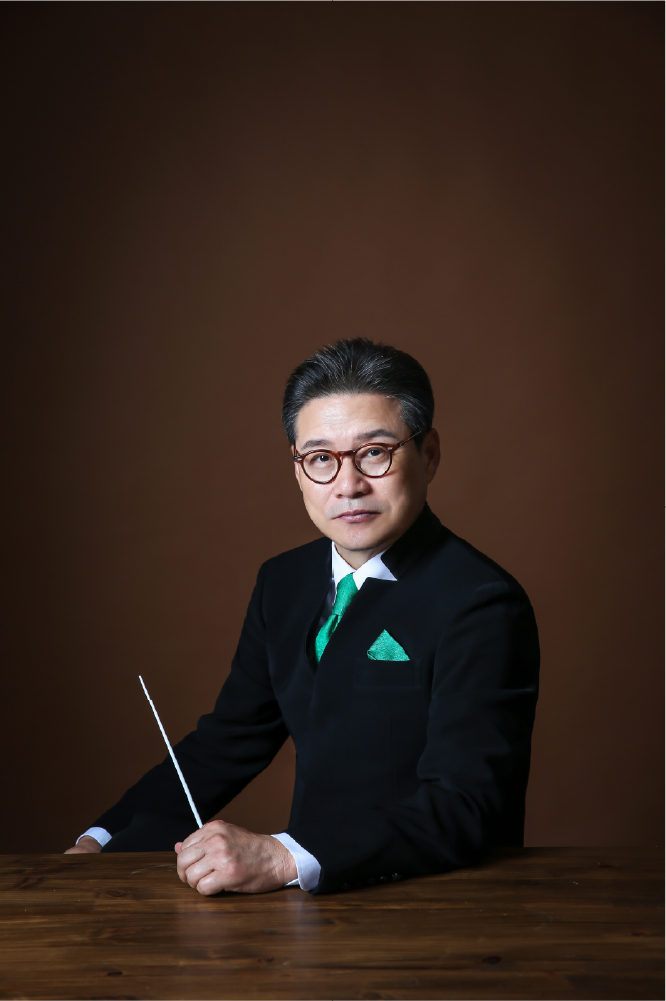 Conductor Kim Dong-soo